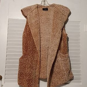 Love Tree Sherpa Vest